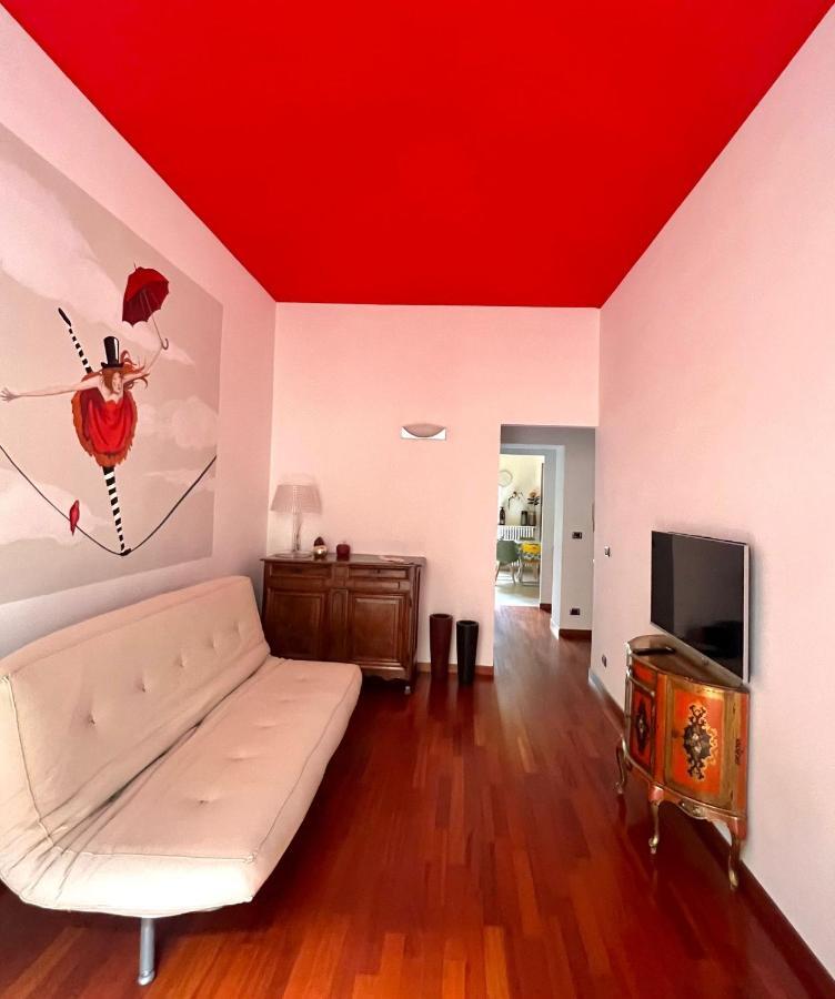 Appartamento Su Cortile Magico Turin Luaran gambar